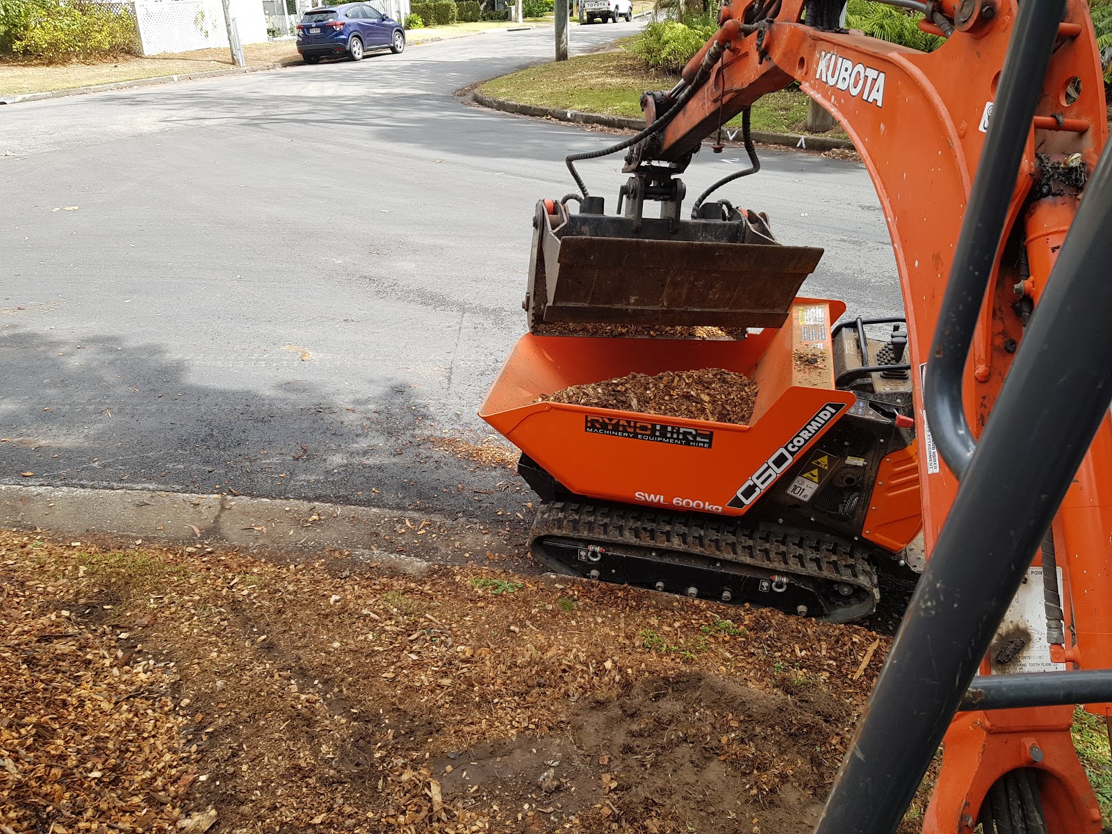 excavator and dumper combo