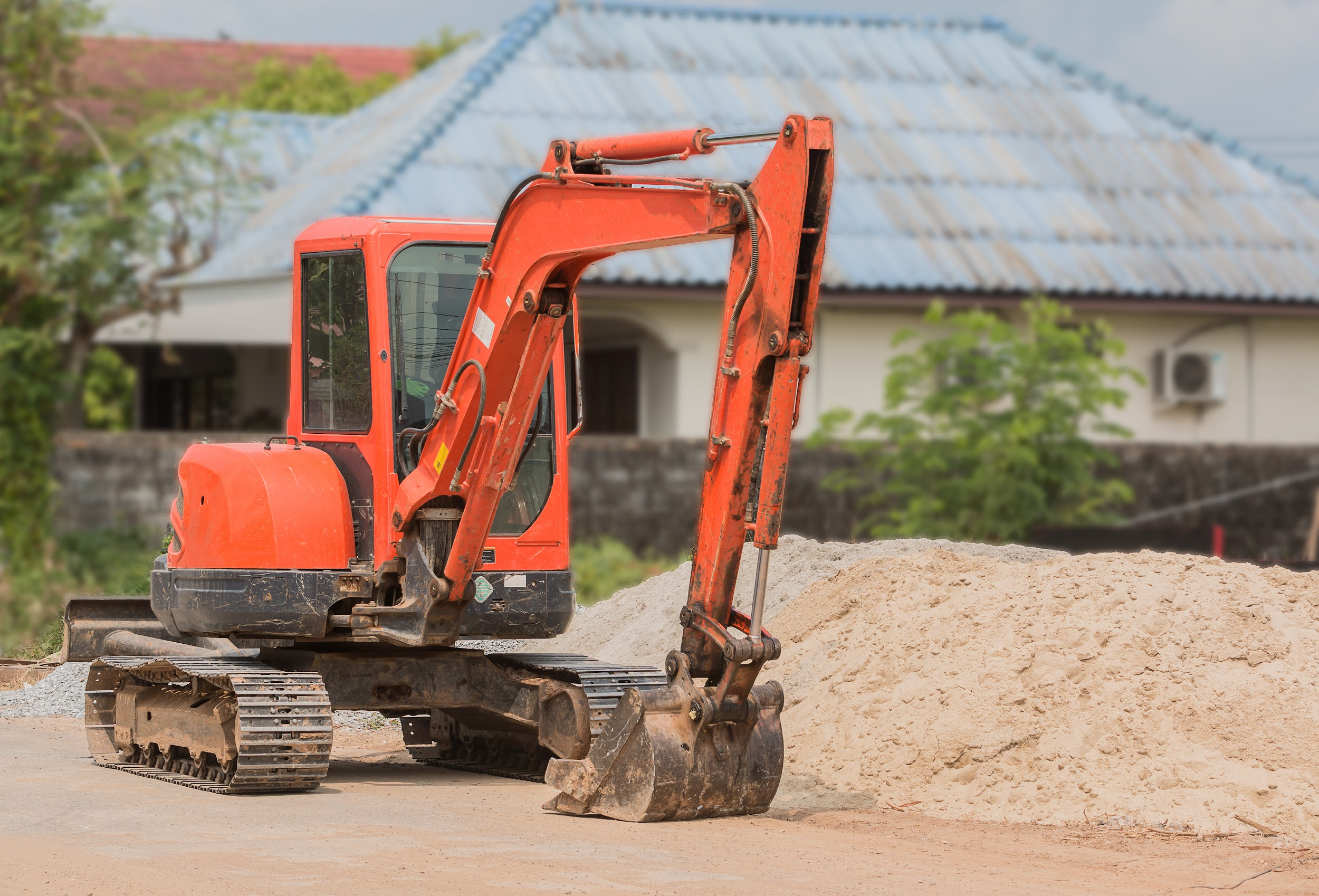 Why You Should Dry Hire an Excavator Instead of Buying One