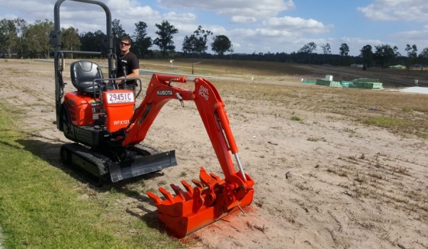 1.0 Tonne Excavators