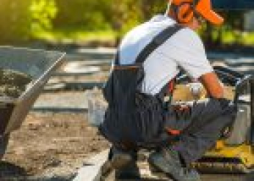 Maintaining machine safety standards when dry hiring