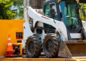 Why skid steer loader hire in brisbane helps your worksite