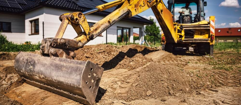 Saving Money on Equipment Hire Rates